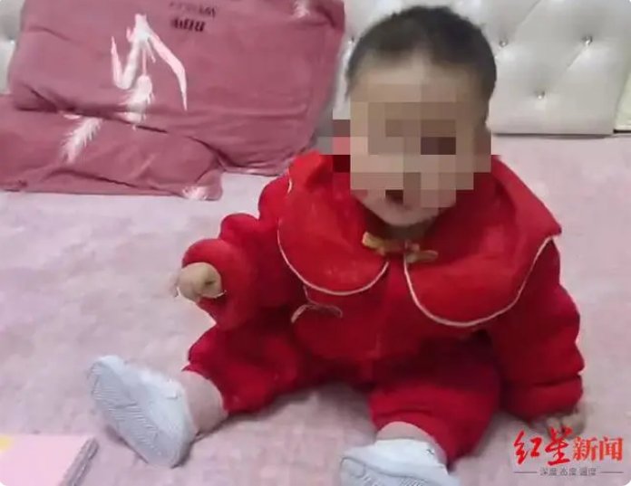 福建1岁女婴铊中毒瘫痪 投毒者为大伯母_图1-1